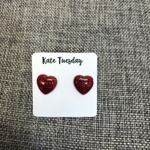 5/$20 red heart shaped earrings‎